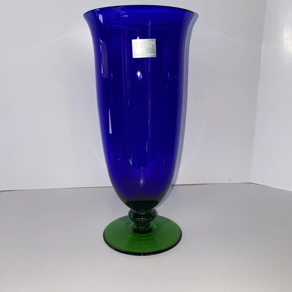 Madison Avenue cobalt blue crystal glass vase with green pedestal made in Czech